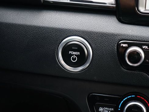 Used 2019 Kia Niro EX Premium w/ Cold Weather Package 1.0 image 24