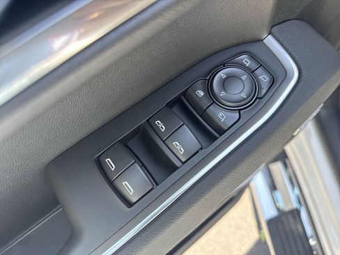 New 2026 GMC Sierra 1500 SLT w/ SLT Premium Plus Package AWD/4WD image 15