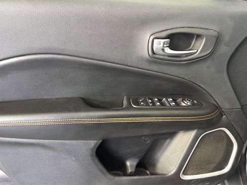 Used 2019 Jeep Compass Limited w/ Advanced Safety Group AWD/4WD image 26