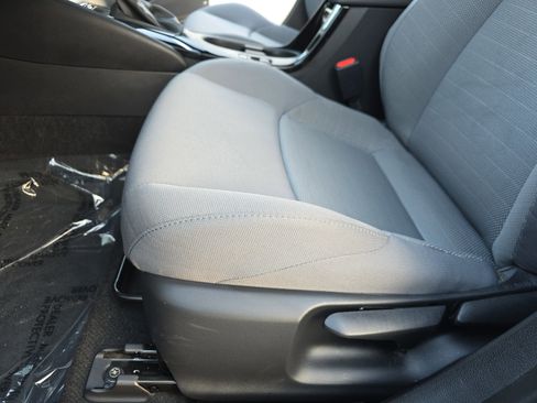 Used 2024 Toyota Corolla SE image 29