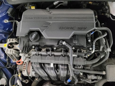 Used 2021 Hyundai Elantra SE FWD image 30