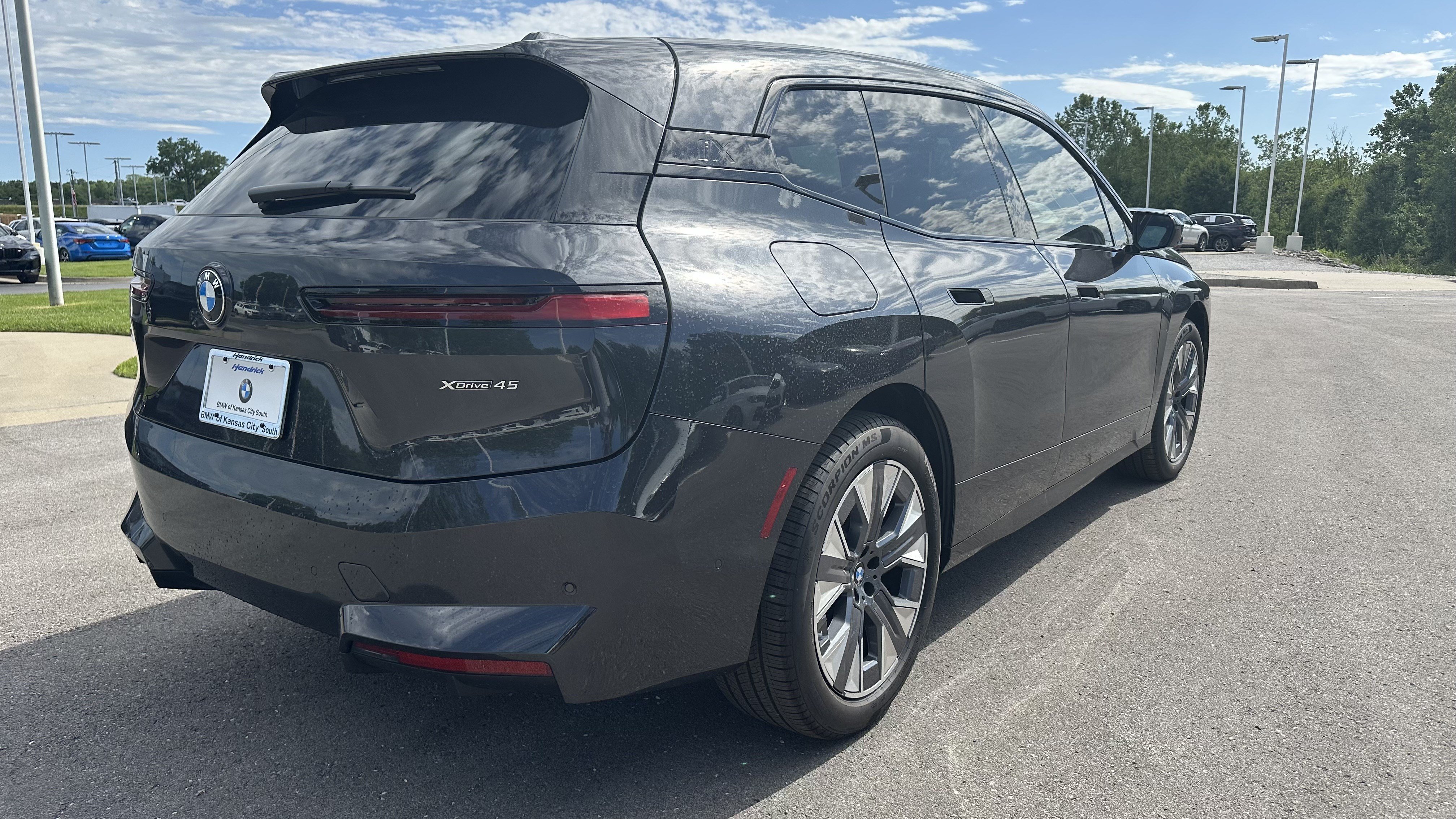 Certified 2026 BMW iX xDrive45 w/ Executive Package AWD/4WD image 10