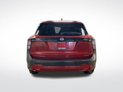 Used 2025 Nissan Kicks SV w/ SV Premium Package image 14