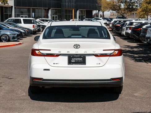 Used 2025 Toyota Camry LE FWD image 6
