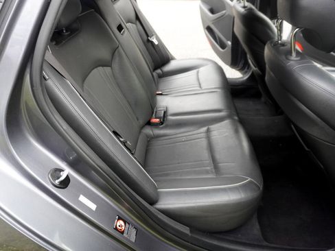 Used 2015 Hyundai Genesis 5.0 image 22