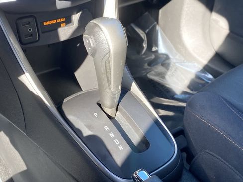 Used 2017 Chevrolet Trax LT image 27