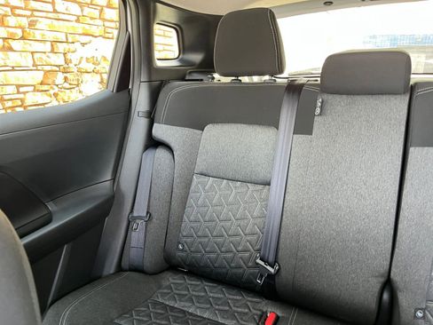 Used 2025 Nissan Kicks SV image 37