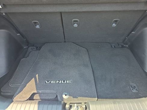 Used 2022 Hyundai Venue SEL FWD image 34