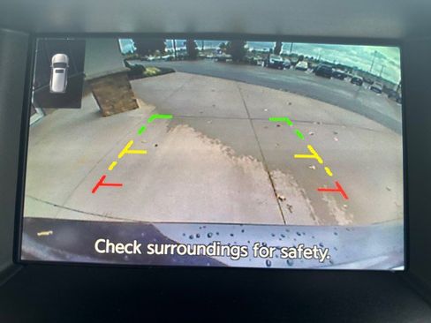 Used 2020 Nissan Pathfinder SV image 14