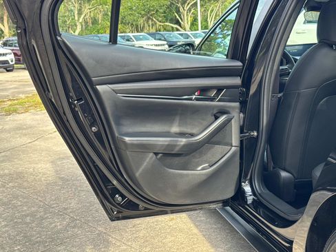 Used 2024 MAZDA MAZDA3 s image 11