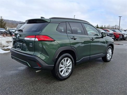 Certified 2025 Toyota Corolla Cross LE image 6