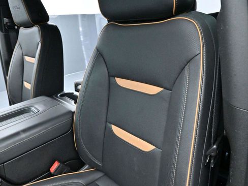 Used 2023 GMC Yukon AT4 w/ AT4 Premium Plus Package image 17