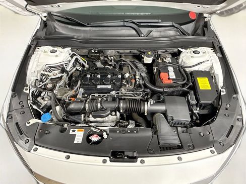 Certified 2018 Honda Accord EX image 28