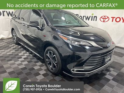 Used 2025 Toyota Sienna Platinum