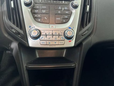 Used 2017 Chevrolet Equinox LT w/ Convenience Package image 22