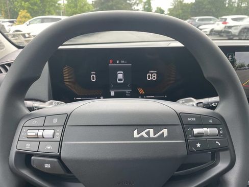 New 2026 Kia K4 FWD image 12