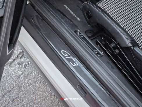 Used 2018 Porsche 911 GT3 image 27