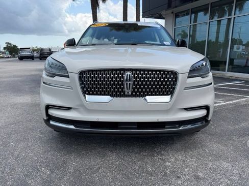 Certified 2023 Lincoln Aviator Reserve AWD/4WD image 3