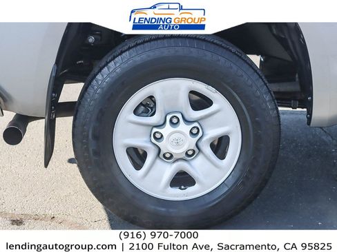 Used 2017 Toyota Tundra SR5 image 10