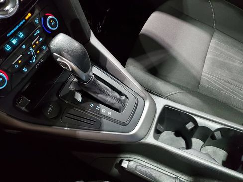 Used 2018 Ford Focus SEL FWD image 34