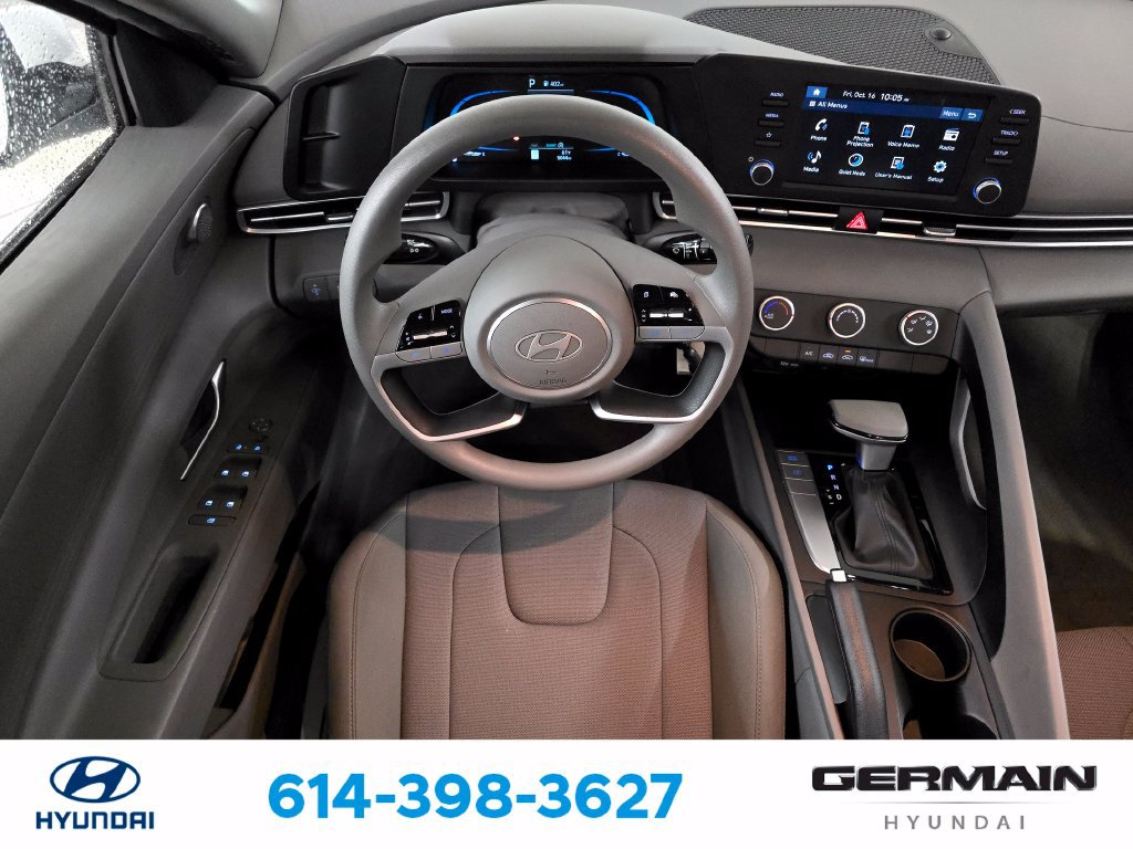 Certified 2026 Hyundai Elantra SE FWD image 17