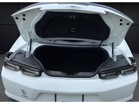 Used 2019 Chevrolet Camaro SS RWD image 26