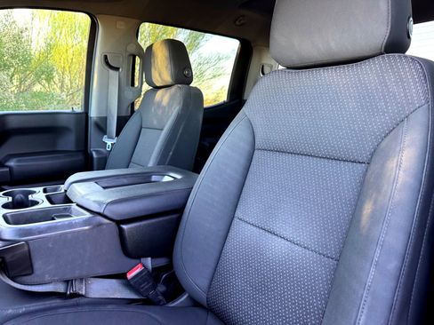 Used 2021 Chevrolet Silverado 1500 Custom image 12