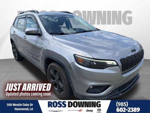 Used 2021 Jeep Cherokee Latitude Plus FWD image 1