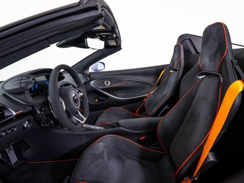 New 2026 McLaren Artura Spider RWD image 20