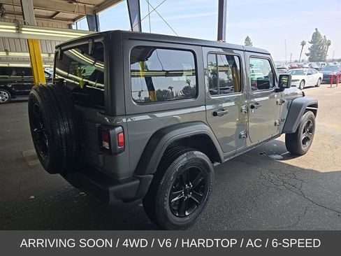 Used 2022 Jeep Wrangler Unlimited Sport AWD/4WD image 5