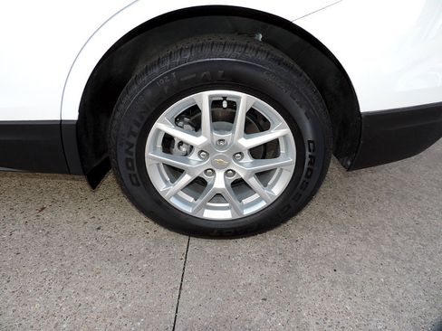 Used 2024 Chevrolet Equinox LS FWD image 12
