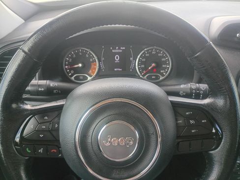 Used 2020 Jeep Renegade Altitude FWD image 15