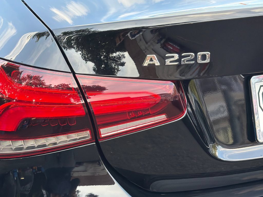 Used 2020 Mercedes-Benz A 220 4MATIC image 6