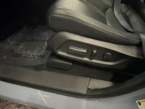 Certified 2023 Honda Pilot Touring image 29