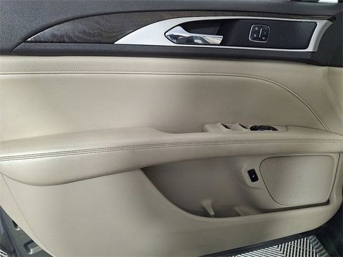 Used 2017 Lincoln MKZ Reserve w/ Climate Package image 15