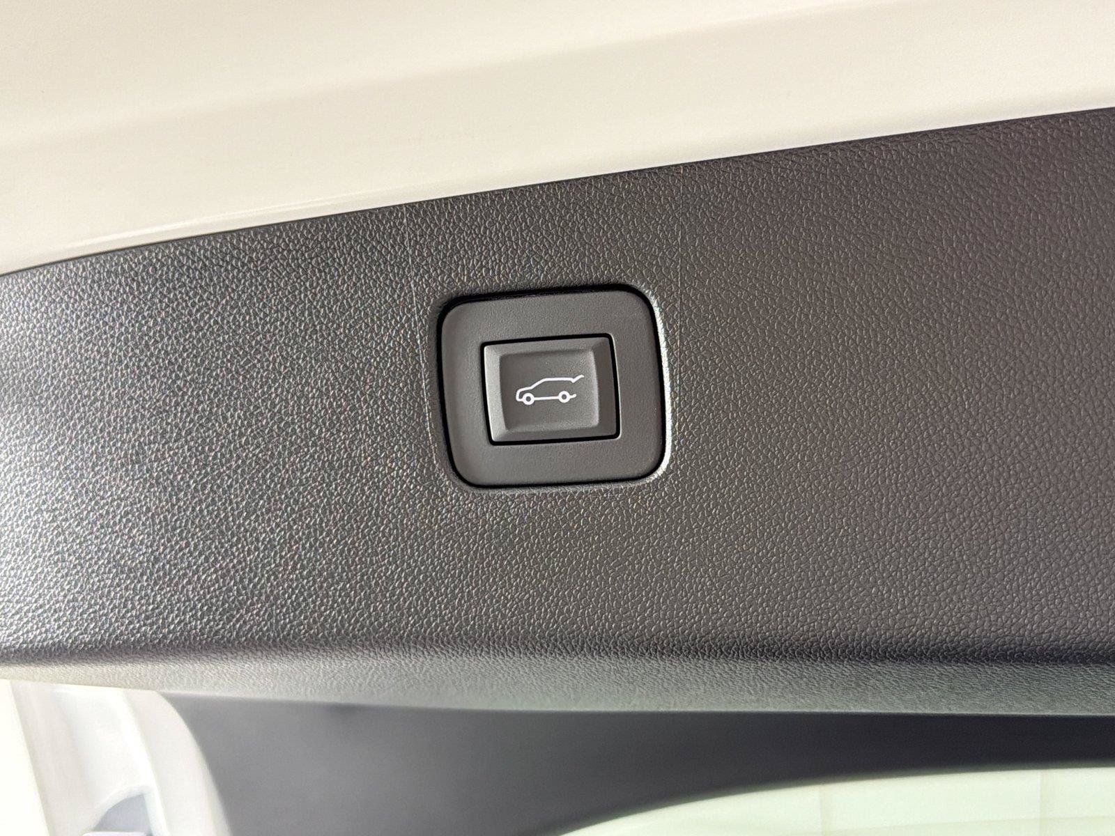 New 2026 Buick Envista Sport Touring w/ Convenience I Package FWD image 17
