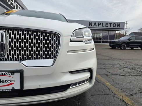 Used 2021 Lincoln Aviator Reserve w/ Equipment Group 208A image 3