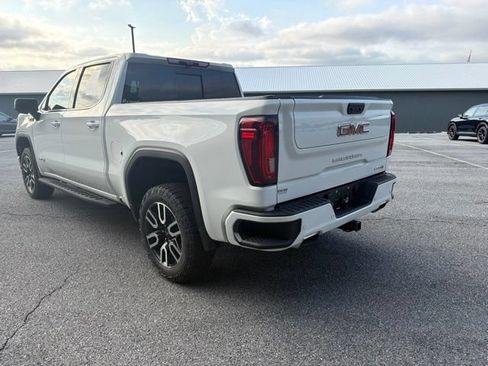 Used 2023 GMC Sierra 1500 AT4 w/ AT4 Premium Package AWD/4WD image 5