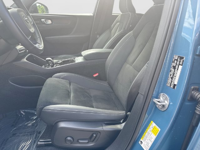 Certified 2023 Volvo C40 P8 Recharge Ultimate AWD/4WD image 17