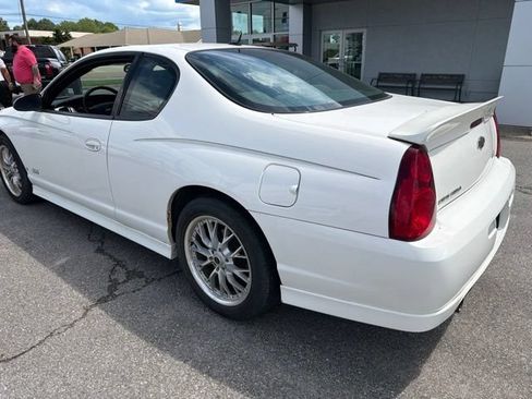 Used 2006 Chevrolet Monte Carlo SS FWD image 23
