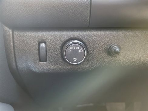 Used 2022 Chevrolet Colorado LT image 22