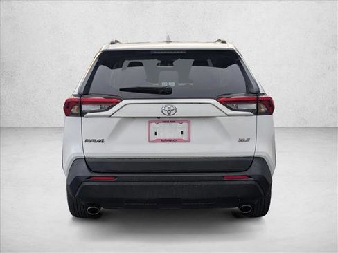 Used 2023 Toyota RAV4 XLE w/ Convenience Package FWD image 6