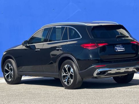 Used 2025 Mercedes-Benz GLC 350e 4MATIC image 5