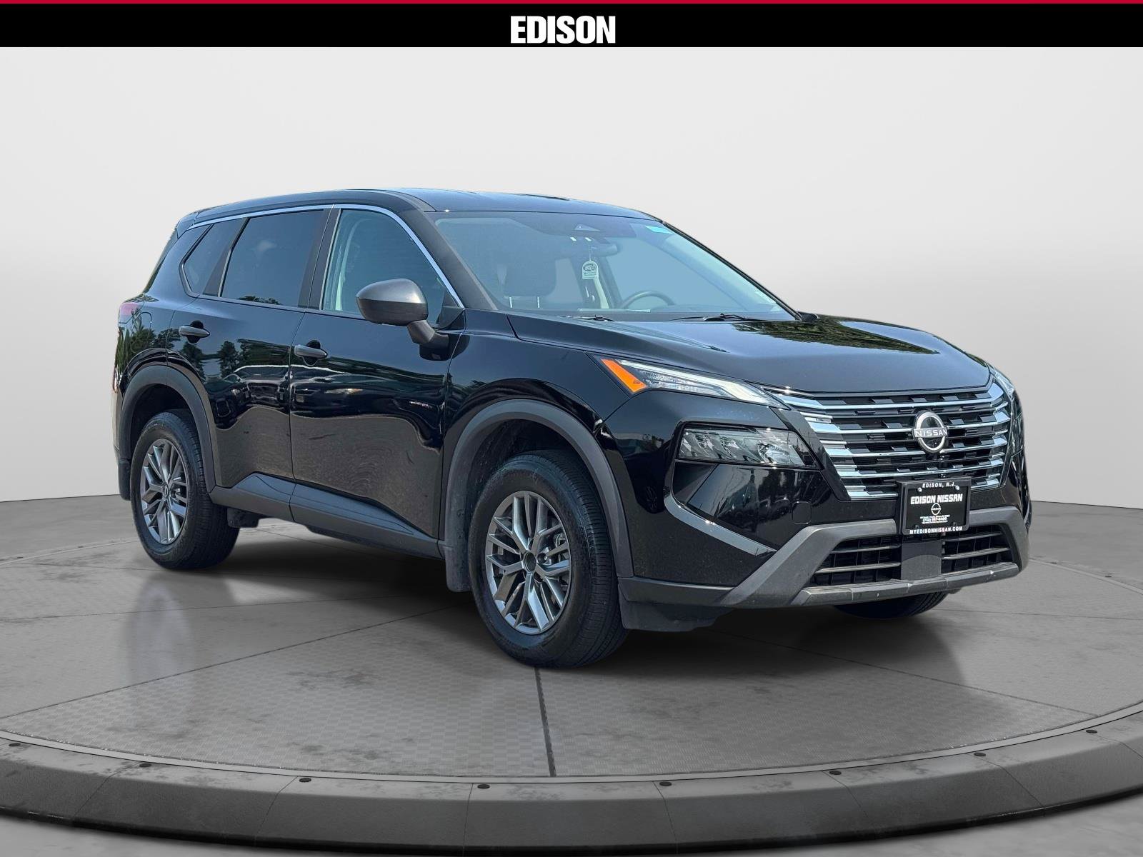 Used 2026 Nissan Rogue S AWD/4WD image 1