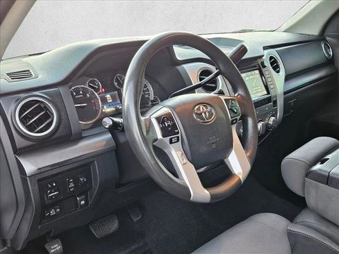 Used 2017 Toyota Tundra SR5 image 10