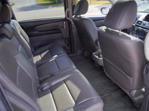 Used 2016 Honda Odyssey Touring Elite image 41