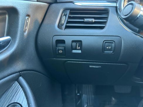 Used 2019 Chevrolet Impala LT image 35