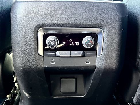 Used 2021 Chevrolet Tahoe LT image 14