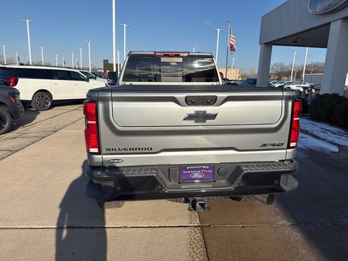 Used 2026 Chevrolet Silverado 2500 ZR2 image 6