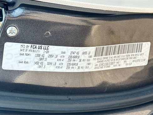 Used 2020 Chrysler Pacifica Touring-L Plus w/ Tire & Wheel Group FWD image 30